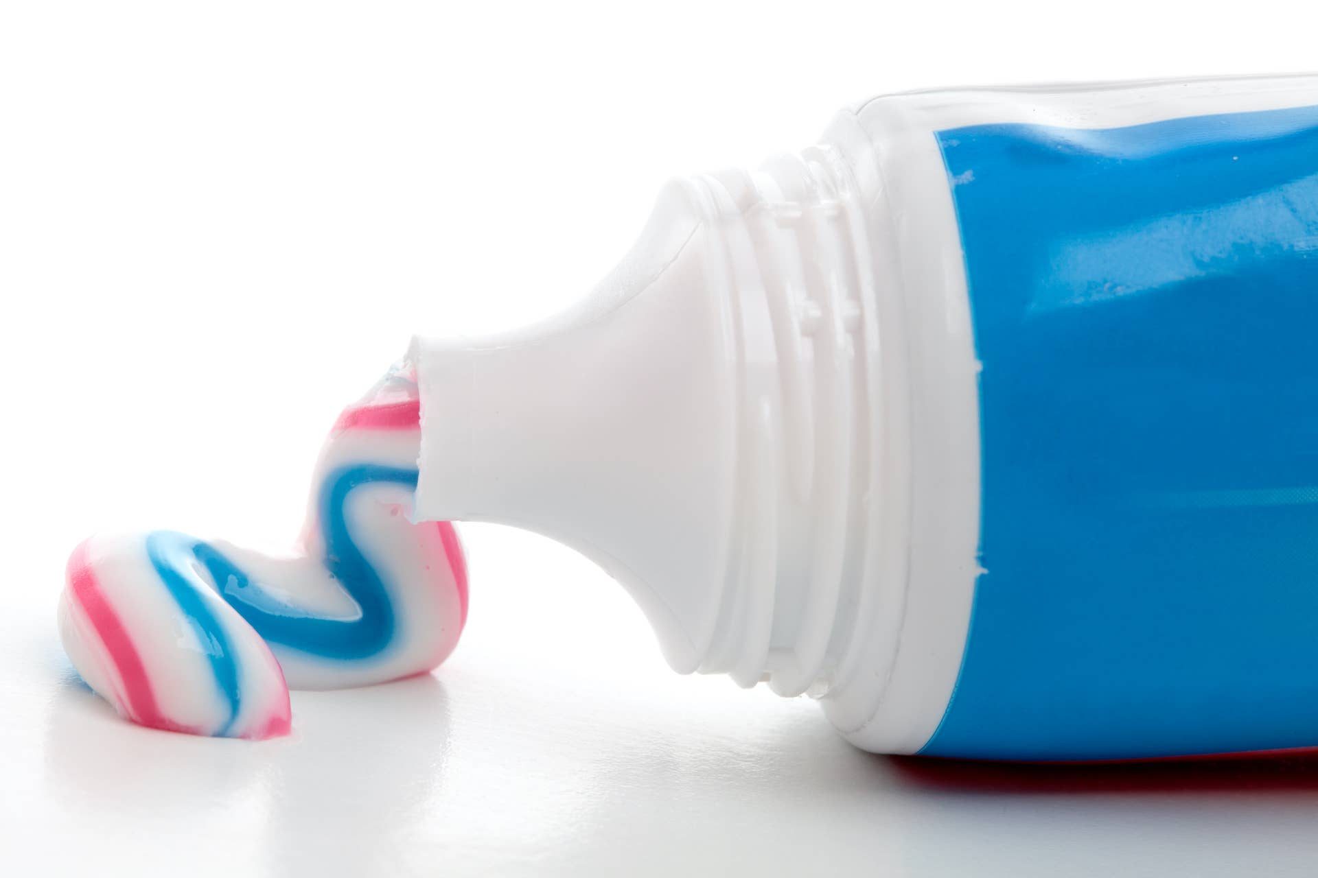 Woman Uses Toothpaste to Pull Off Stunning IKEA Built-In Hack