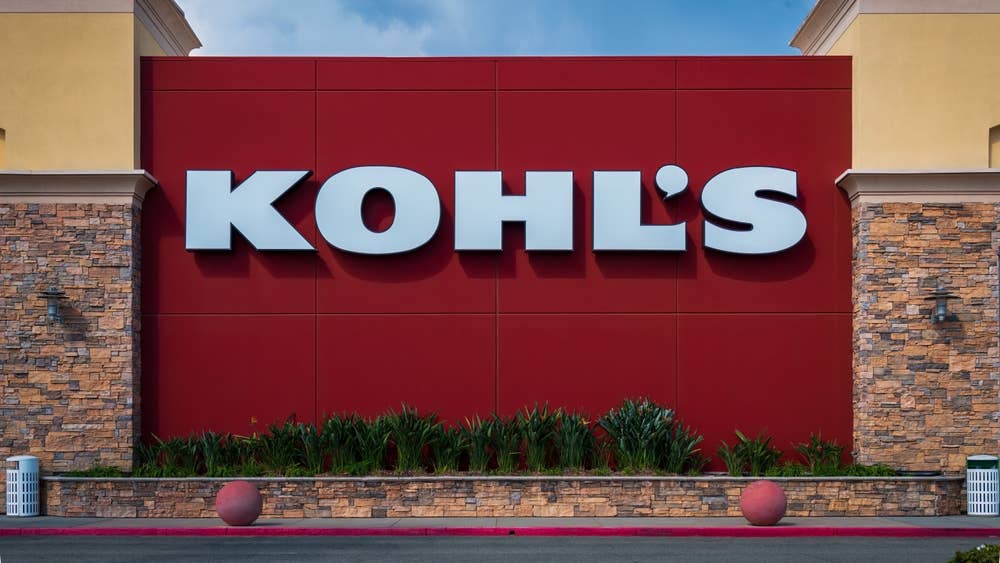 Kohl's Is Selling the Loveliest Floral Comforter Set From Martha Stewart, and It...