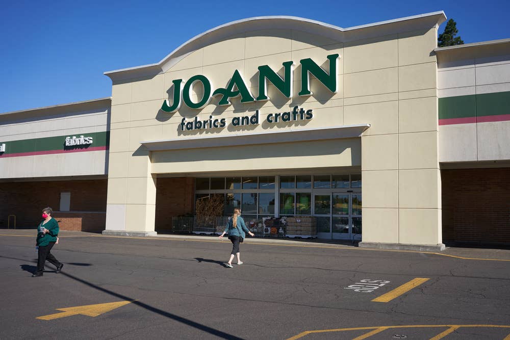 Joann Fabrics Has Just Officially Closed All of Its Stores - Dengarden