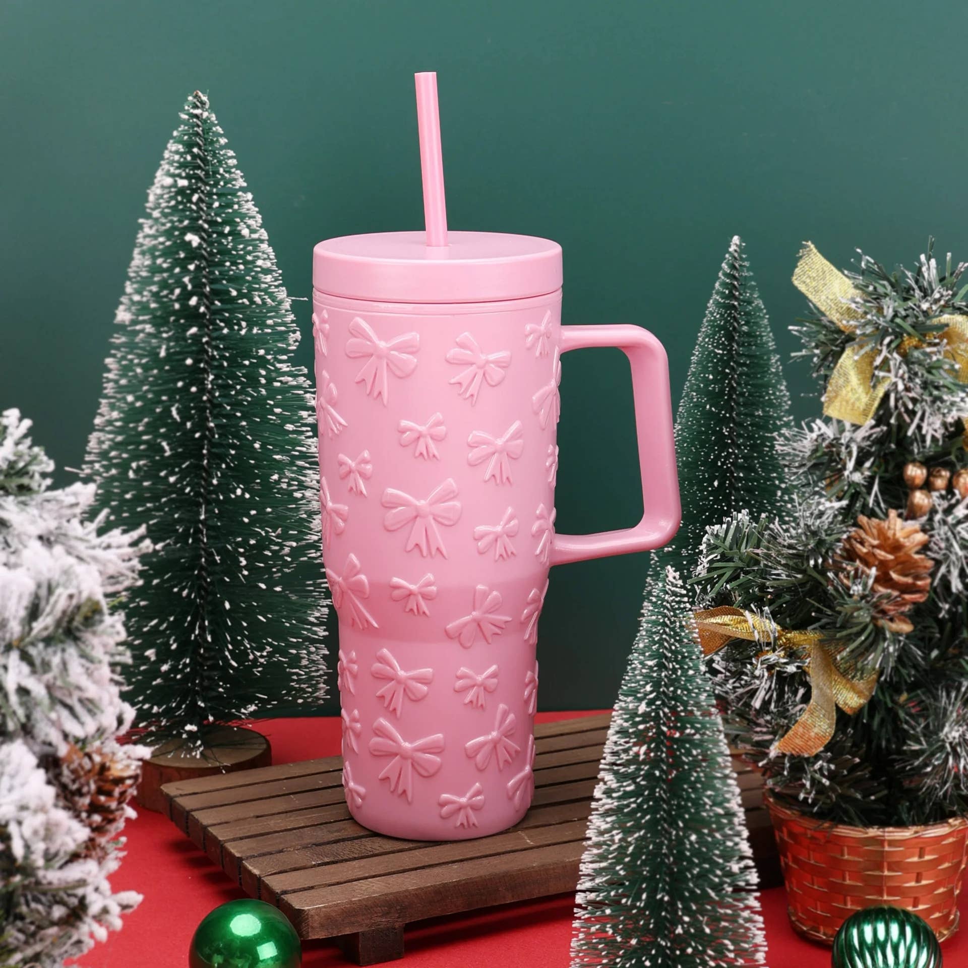Walmart's $7 Holiday Tumblers Are Selling Fast - Dengarden