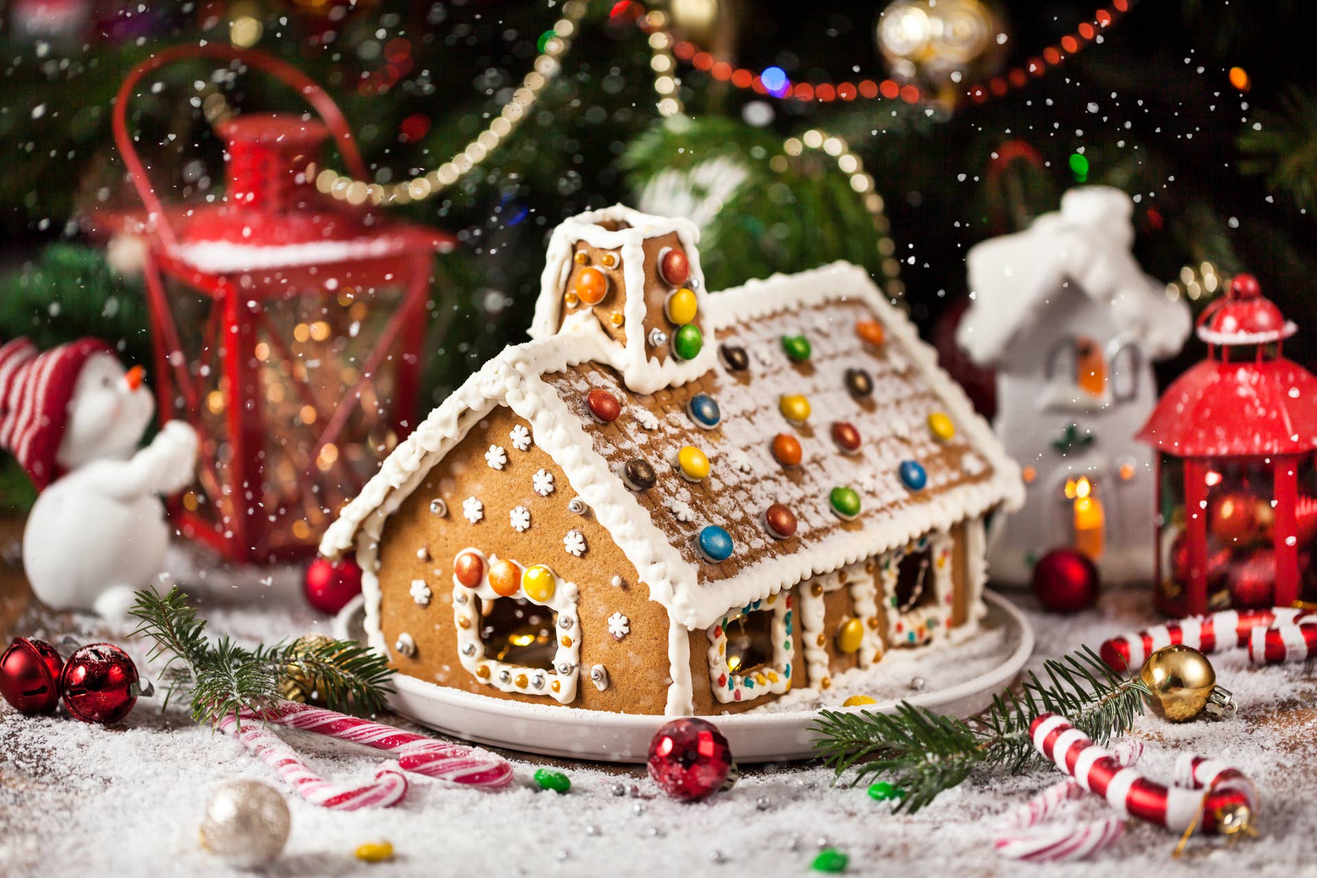18 Gingerbread House Ideas to Try This Christmas - Dengarden