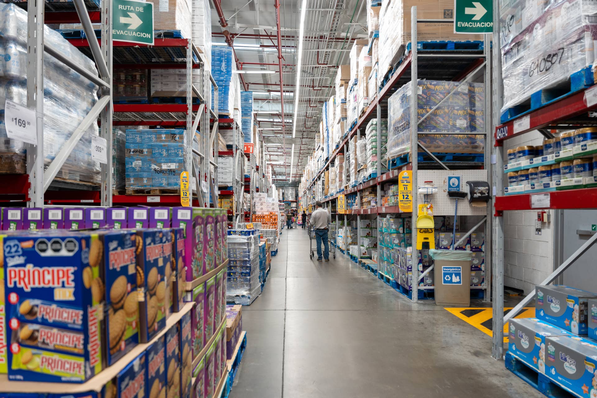 Is Sam's Club Open on Christmas Day? 2025 Holiday Hours - Dengarden