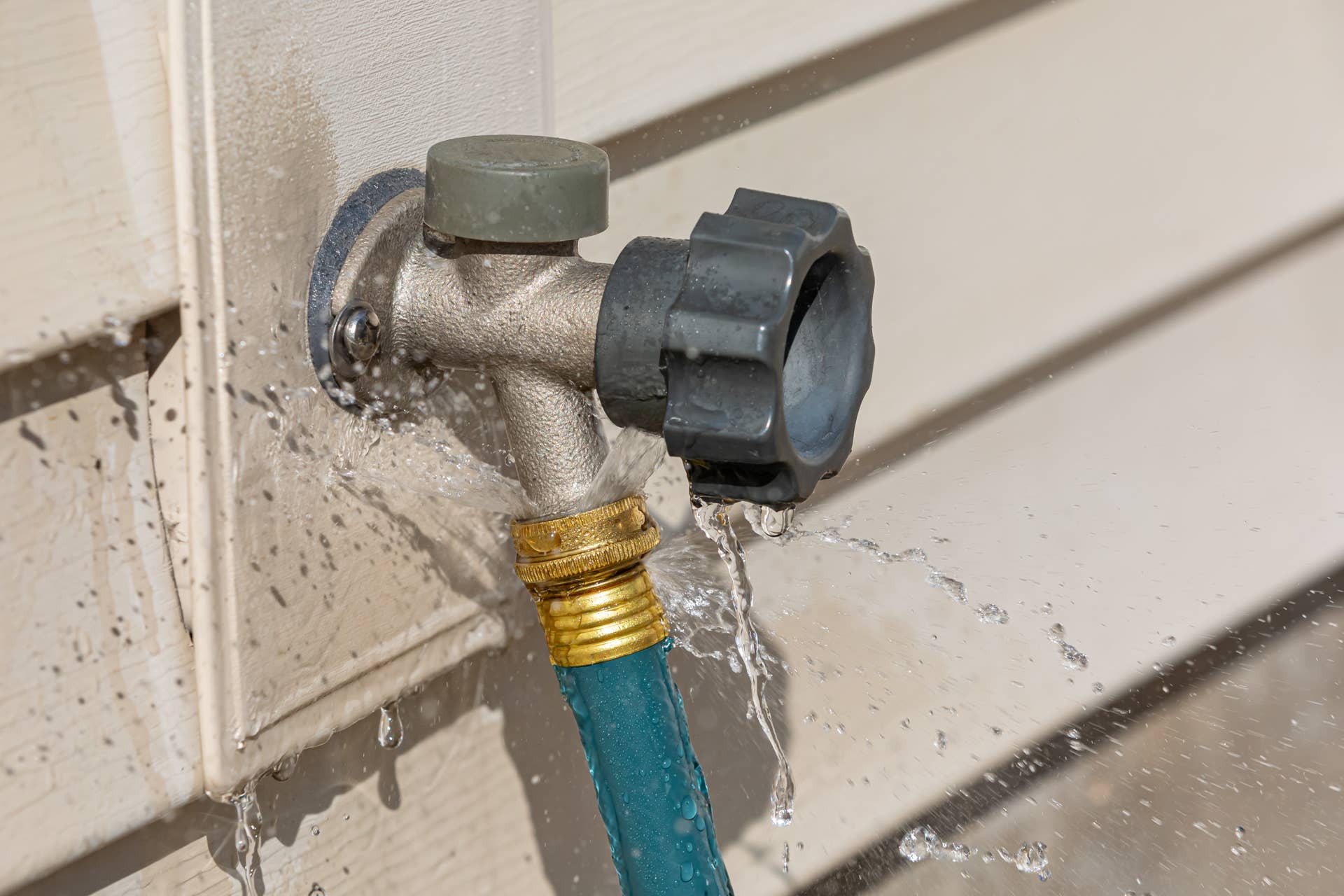 When to Turn Outdoor Spigots Back on in Spring - Dengarden