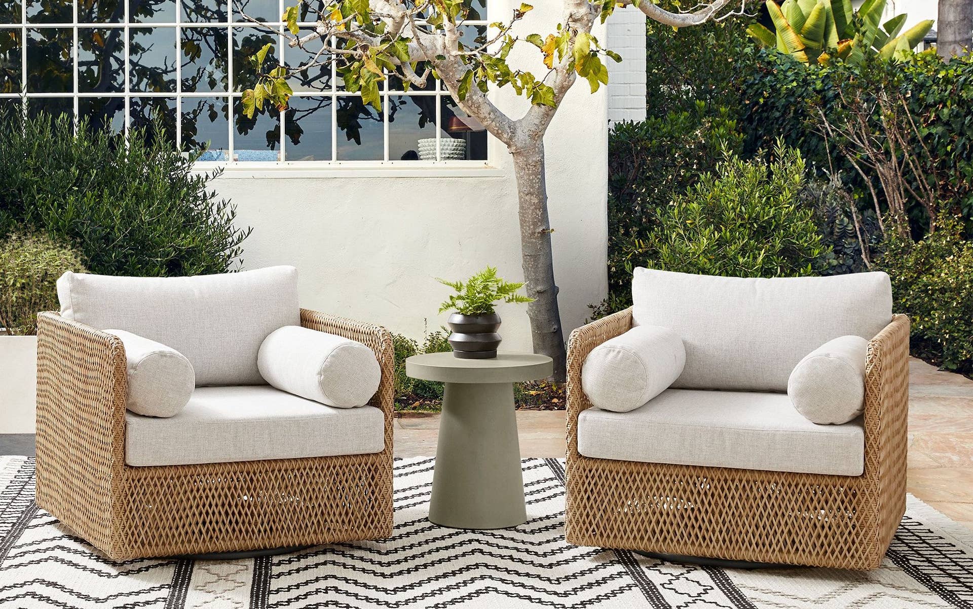 This West Elm Patio Set Blends Comfort, Style and Durability - Dengarden