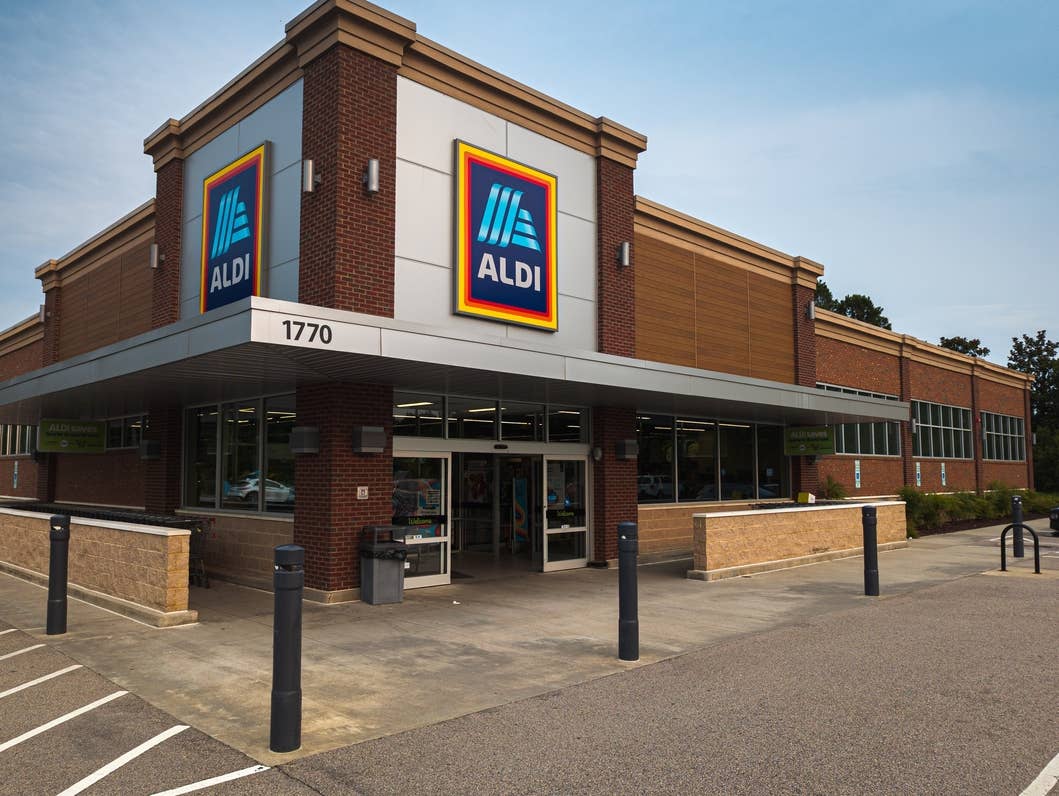 Aldi Is Selling the Cutest Mini Succulents for $2, and They’re About to Fly Off ...