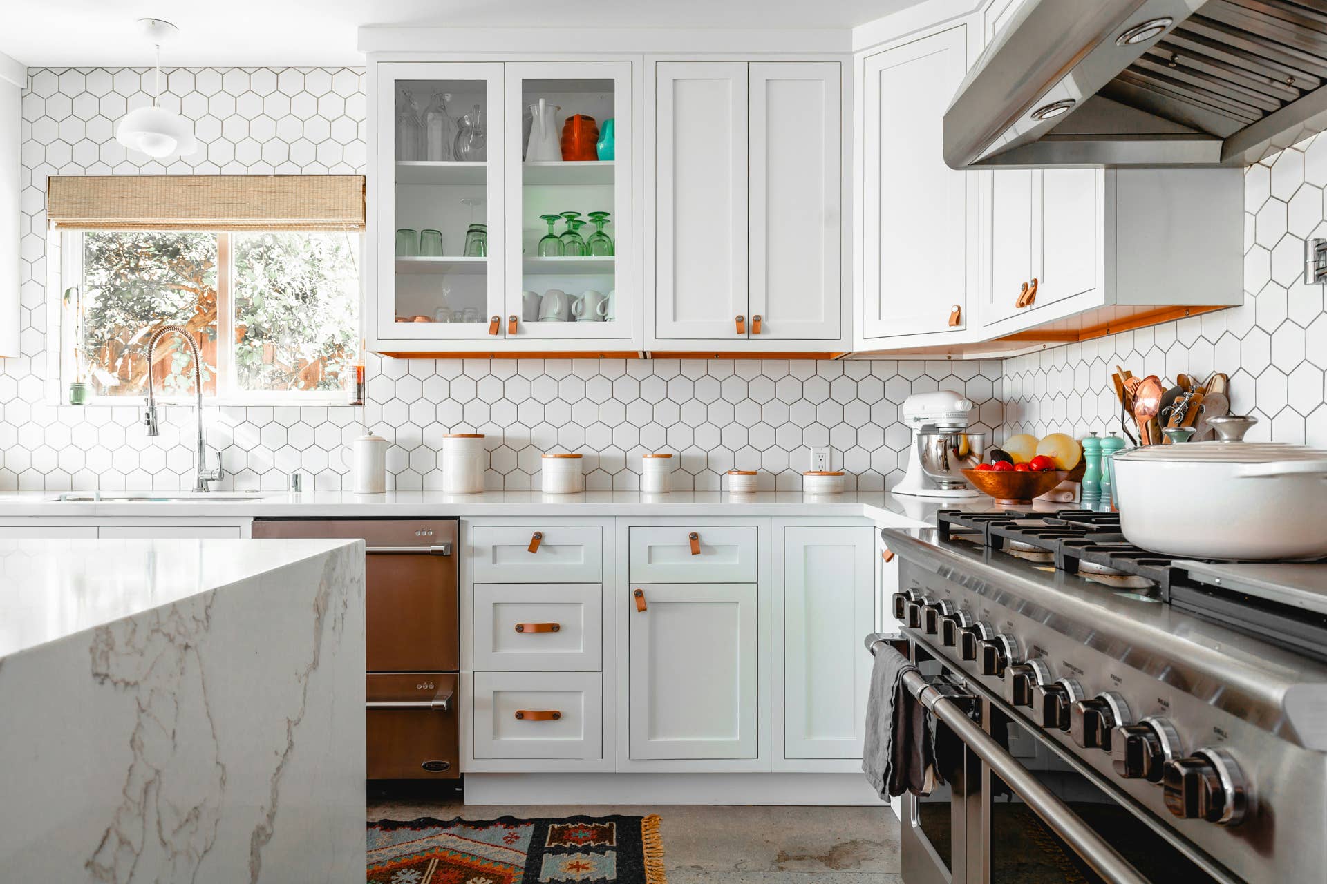 Dollar Tree Shopper Turns $1.25 Dryer Sheet Holder Into 'Genius' Kitchen Storage