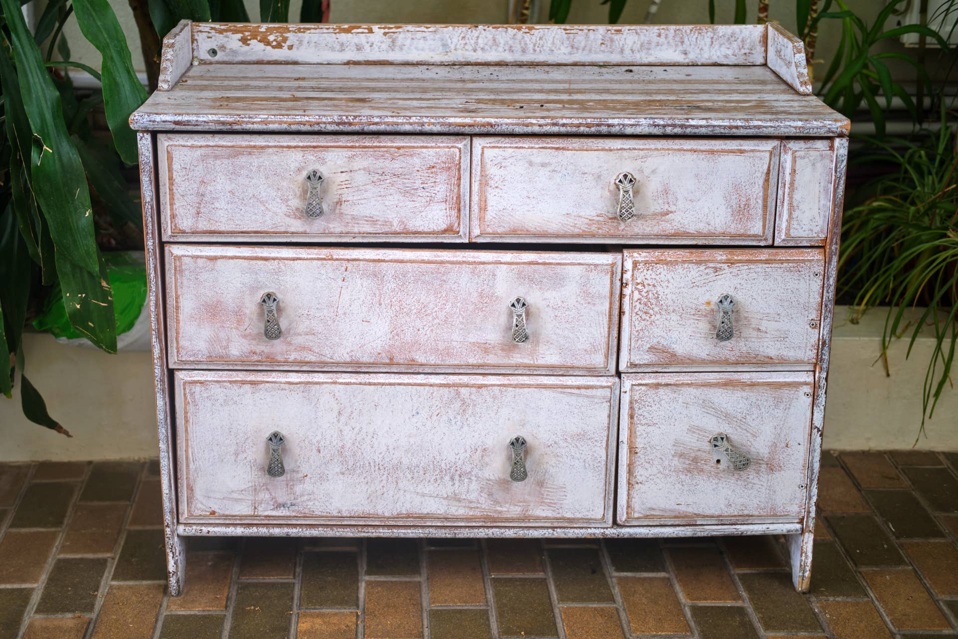 pink shabby chic dresser Wide, Dusky Pink Vintage Style Dresser