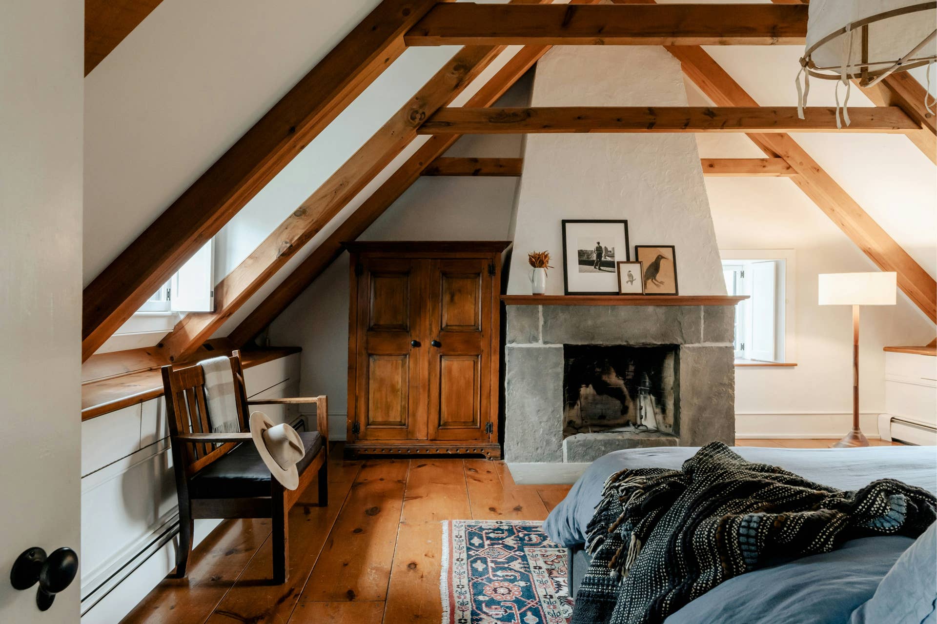 People Are Baffled by This Airbnb's Outrageous and Dangerous Bedroom Setup