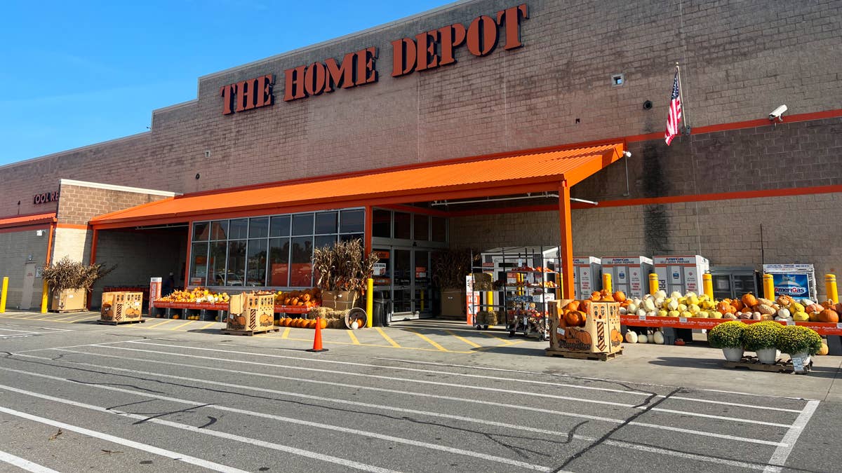 10-best-home-depot-halloween-decor-picks-for-2026-dengarden