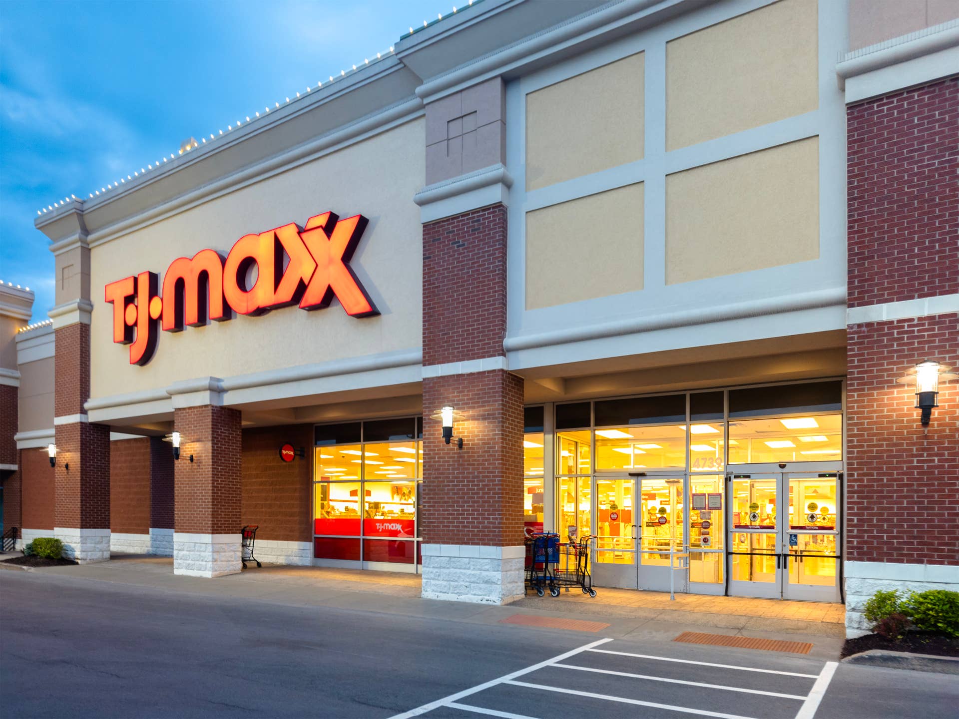 T.J. Maxx Has the Most Stunning Glass Flower Candle Holders—and They're Only $20