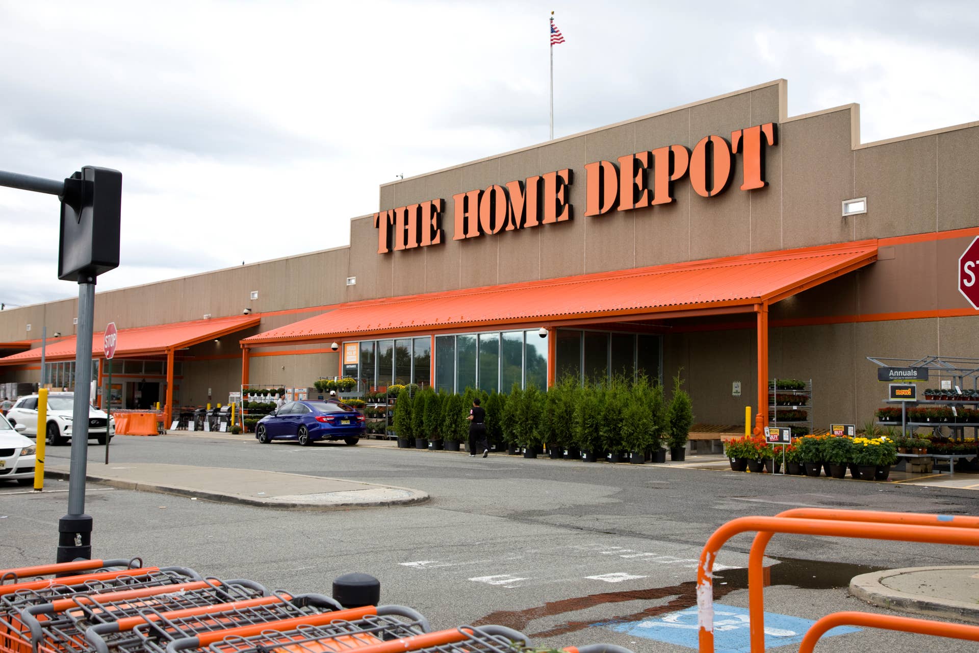 Home Depot’s $18 Snowflake Lanterns Add a Cozy Holiday Glow - Dengarden