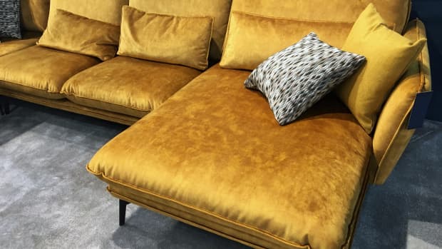 The Viral Couch-Cleaning Hack That Actually Works - How to Clean Your Couch