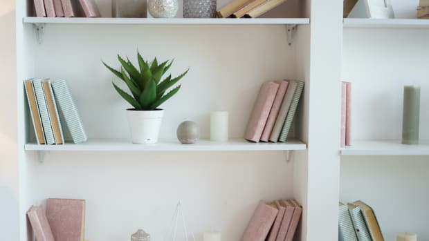 Woman Proves a Bit of Color Can Totally Change IKEA Billy Bookcases ...