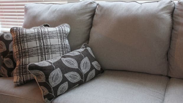 Housekeeping Tips : How to Keep Couch Cushions From Slipping 