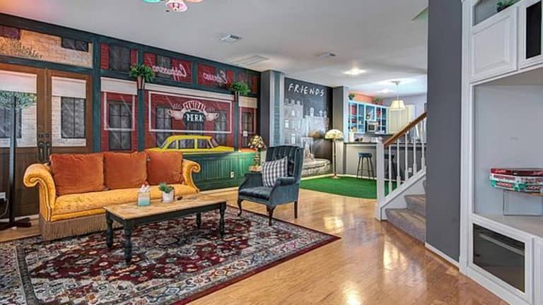 There Is a Townhouse For Sale In Houston That Is Literally Made For "Friends" Fans