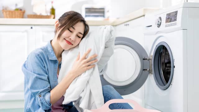 Pillow laundry store
