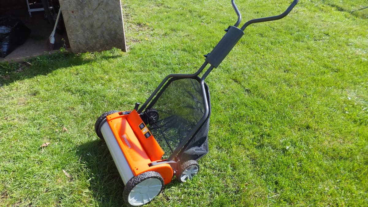 Review of Husqvarna Evolution Reel Gas Free Lawn Mower Dengarden