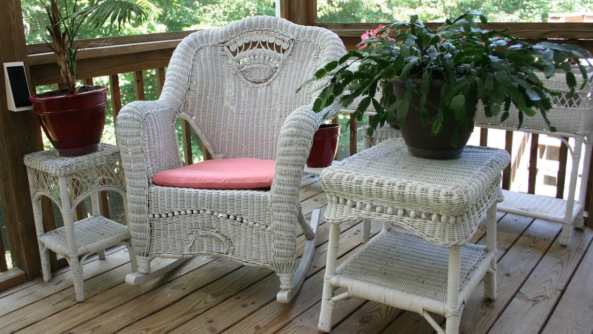 How to Restore and Repaint Wicker Furniture Dengarden