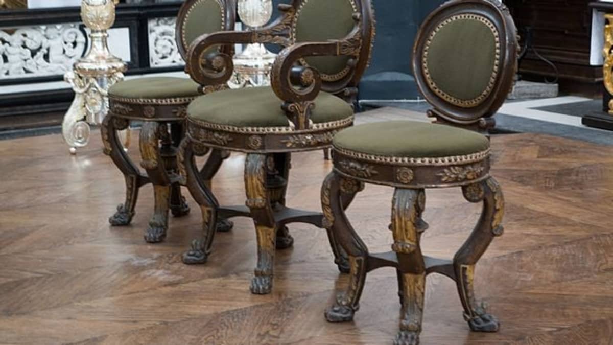 Identifying antique chairs clearance