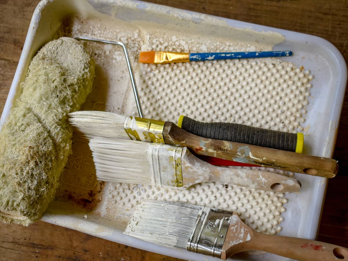 Restore Paint Brushes And Rollers With Just One Clever Laundry Hack