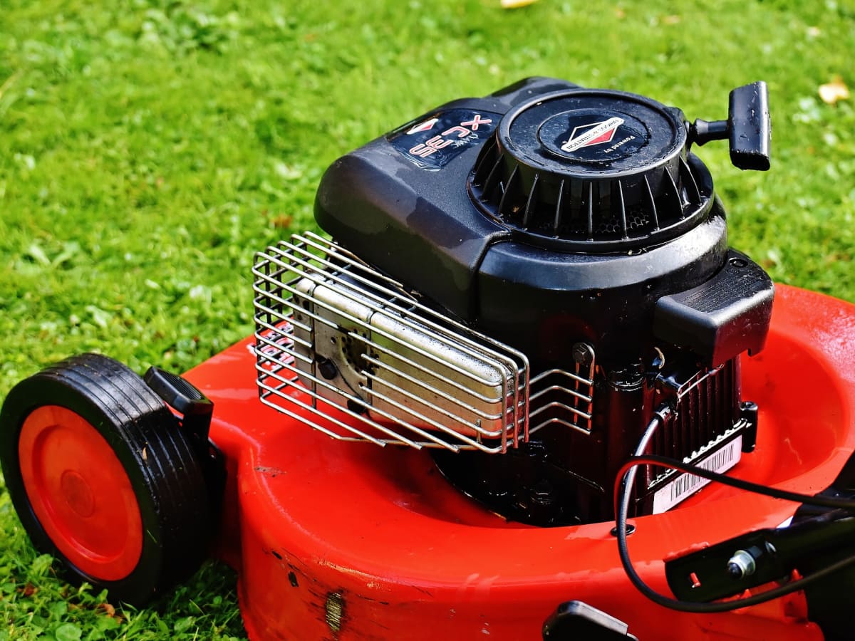 Lawn mower briggs and stratton top