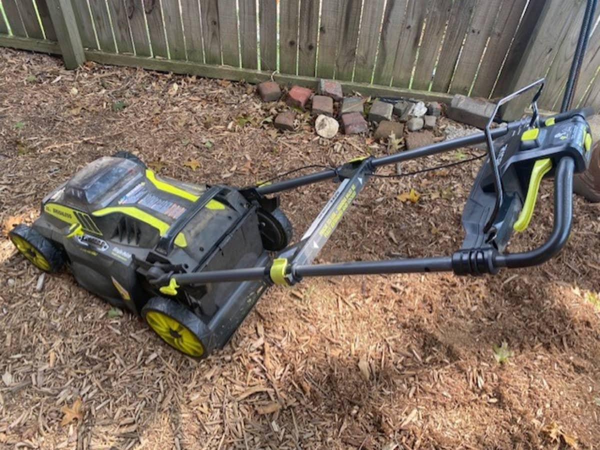 Should You Upgrade to a Battery Powered Lawn Mower Dengarden
