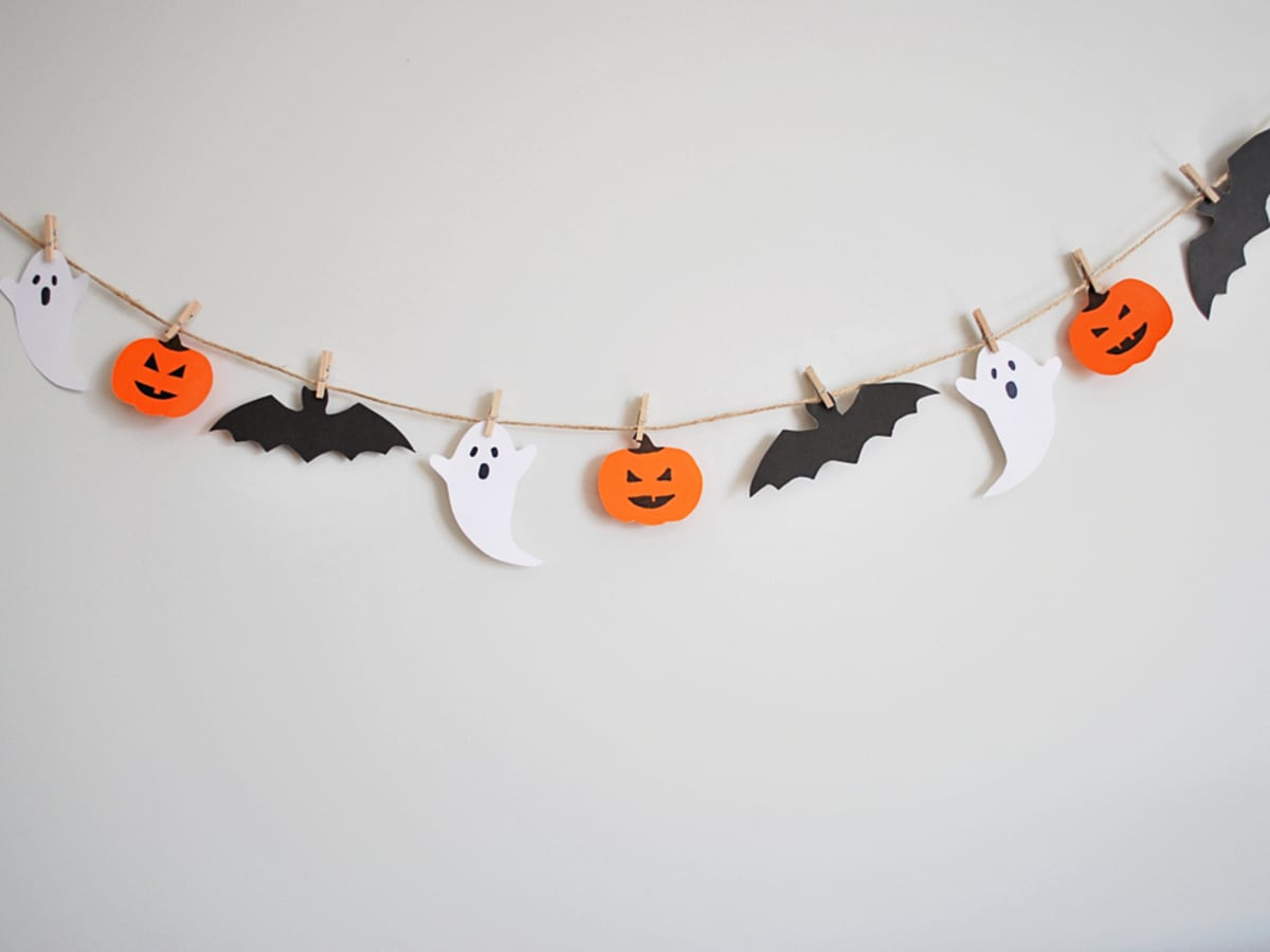 Halloween garland sale