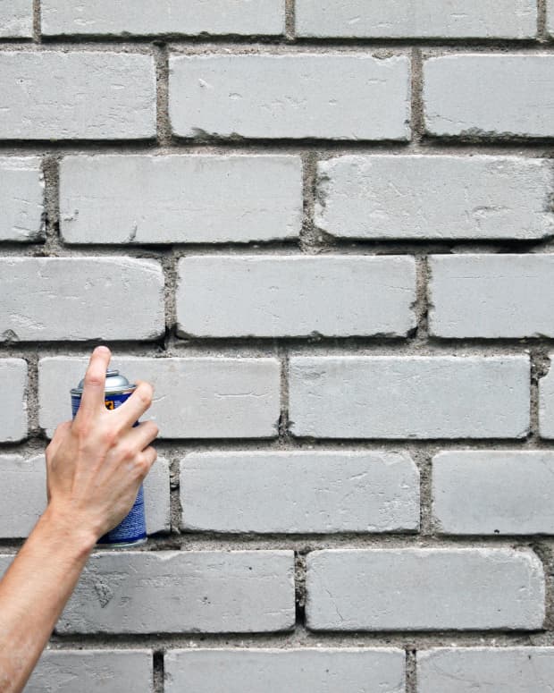 spray paint brick
