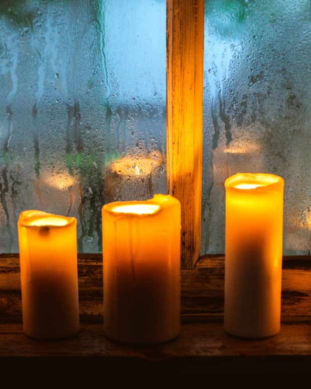 candles in window