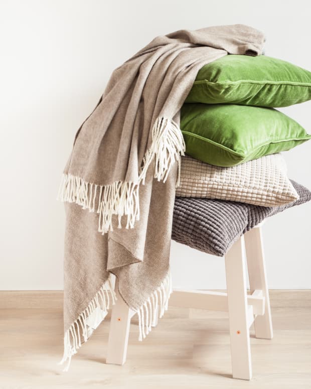 Woman Shares Genius Way to Fold Blankets That Make Them Look Like