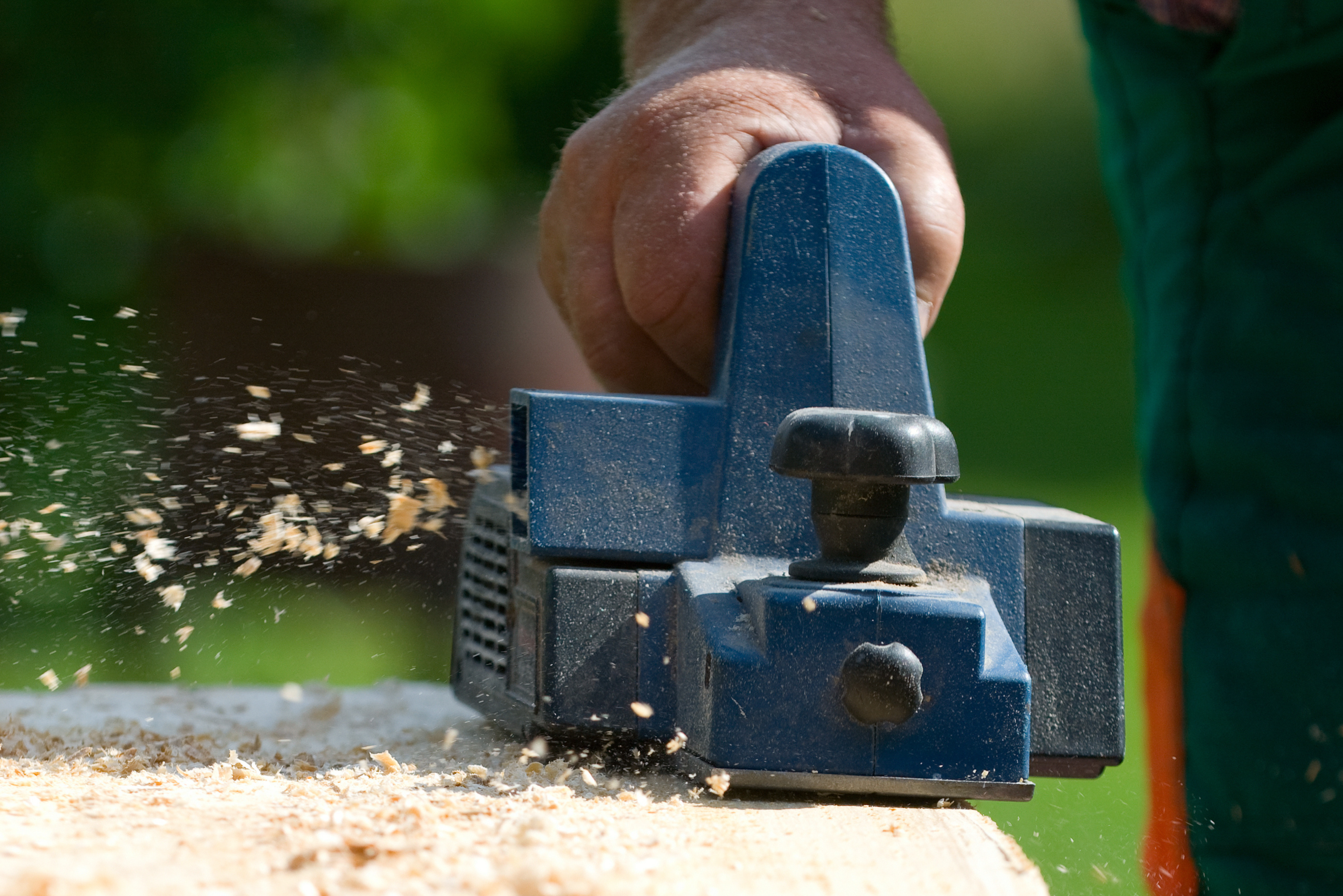 How to Choose the Best Handheld Electric Planer