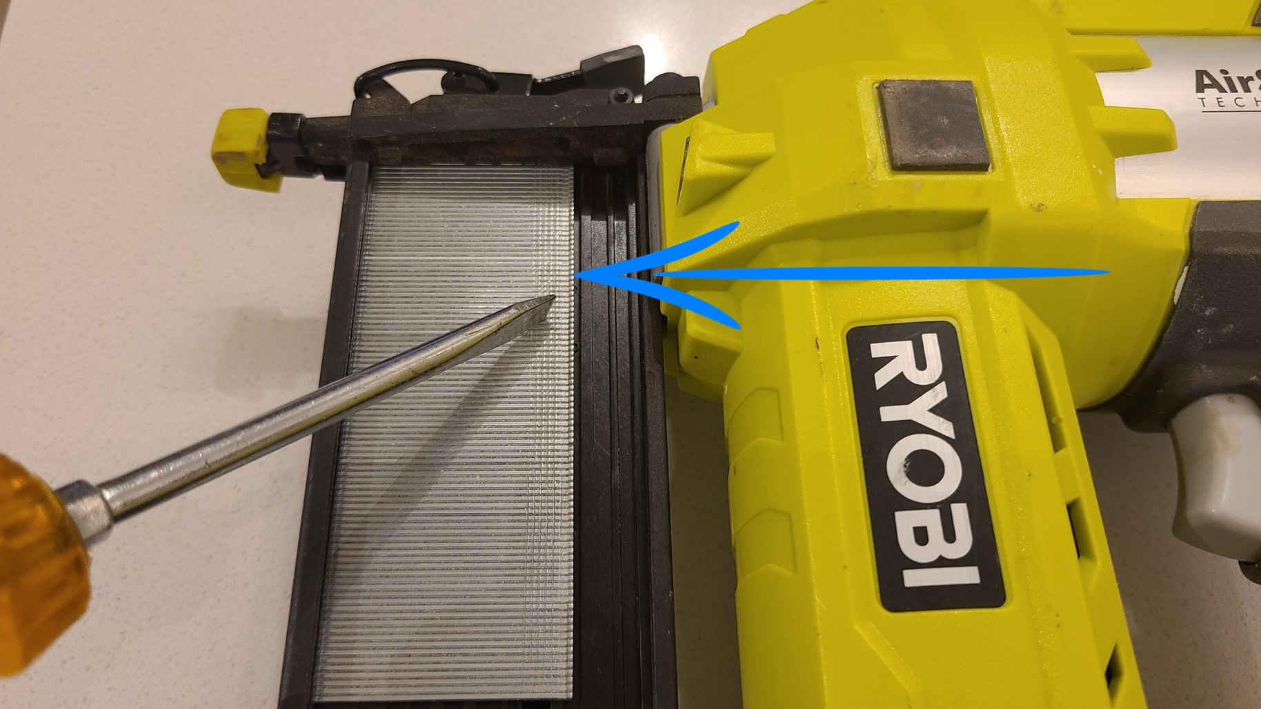 Ryobi airstrike loading nails discount
