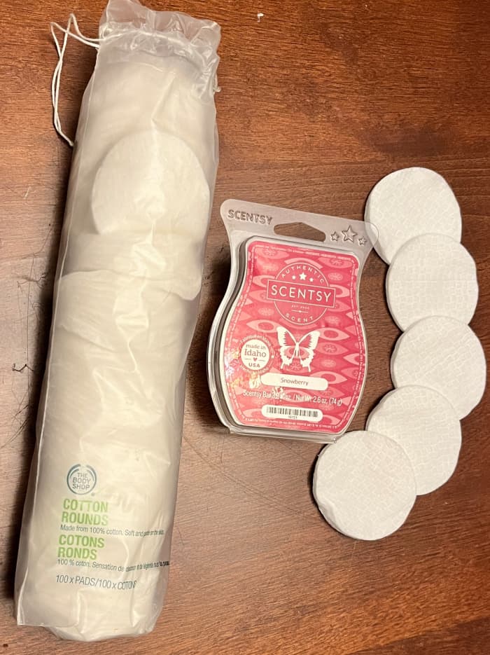 How to Safely Remove Wax From a Scentsy Warmer Dengarden