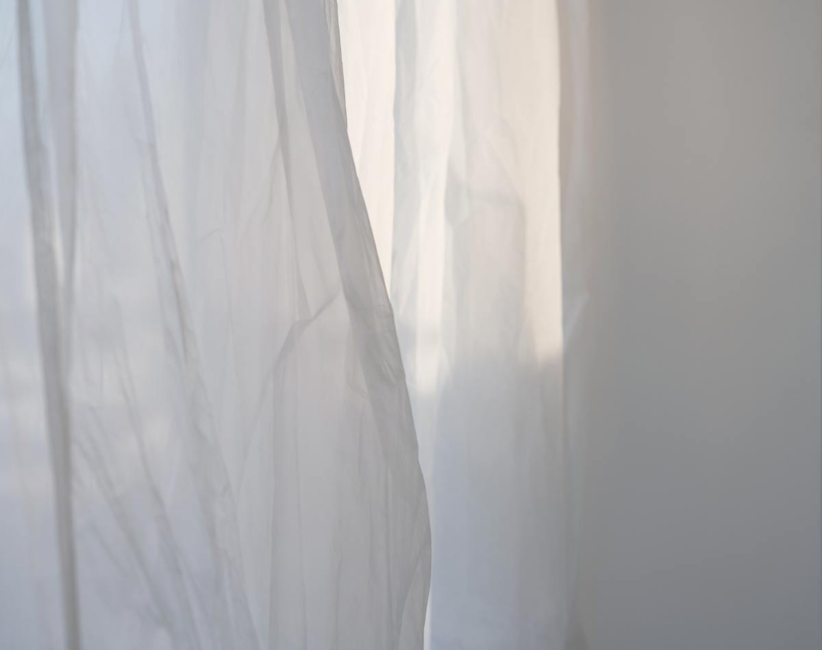 Woman Uses Regular Curtain as a Shower Curtain and It Looks So Much ...