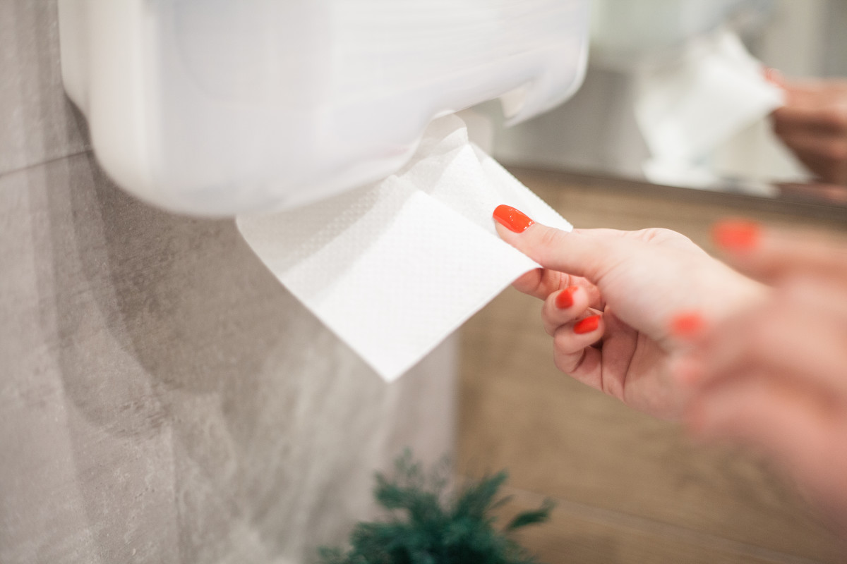 This Toilet Paper Storage Hack Is Genius for People Tight on Space