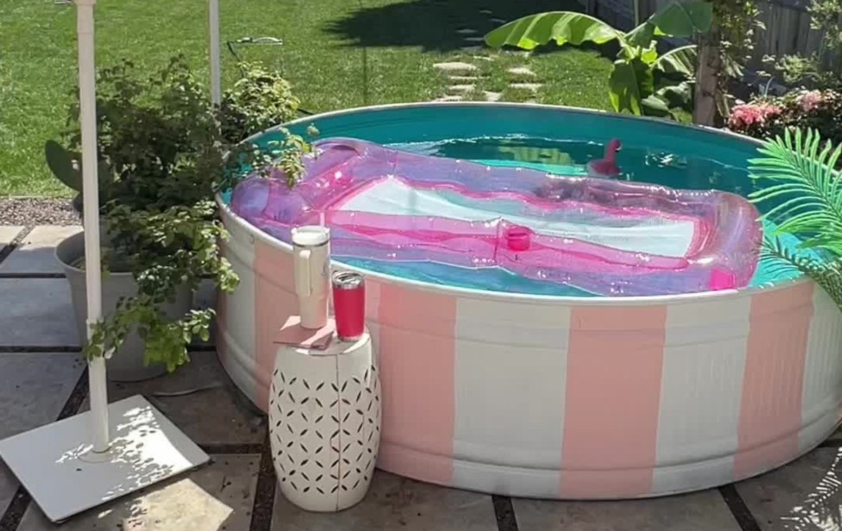 St. Louis Woman’s DIY Stock Tank Pool Design Is So Dreamy Dengarden News