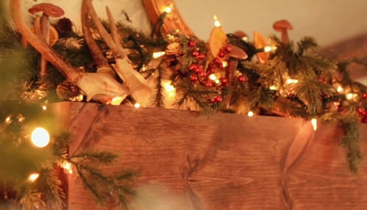 This Last Minute DIY Mushroom Garland Is Perfect For the Thanksgiving