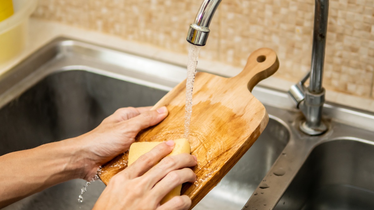 Here’s How to Properly Clean a Wood Cutting Board and Keep It looking