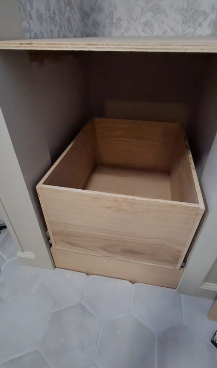 Mom Turns Cramped Bathroom Closet Into a Gorgeous Built-in - Dengarden News