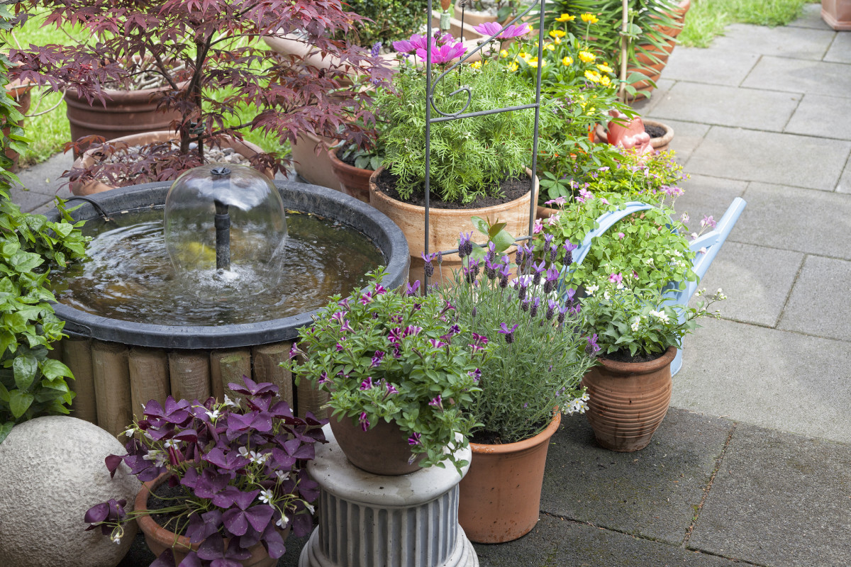 Here's How to Make DIY Water Fountains for a Stunning Front Porch ...