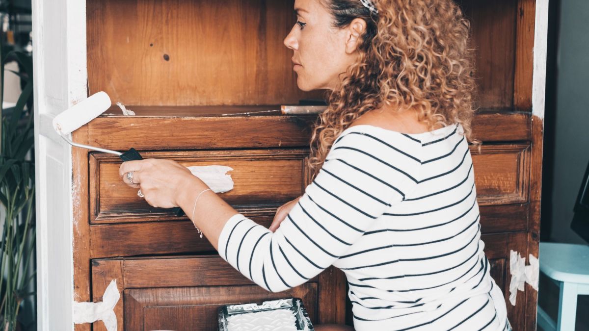 Woman Shares Simple Steps to Keep Paint From Chipping