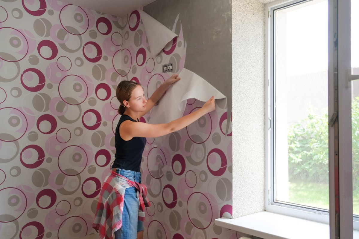 Here's How to Seamlessly Hide Outlets With Wallpaper Dengarden