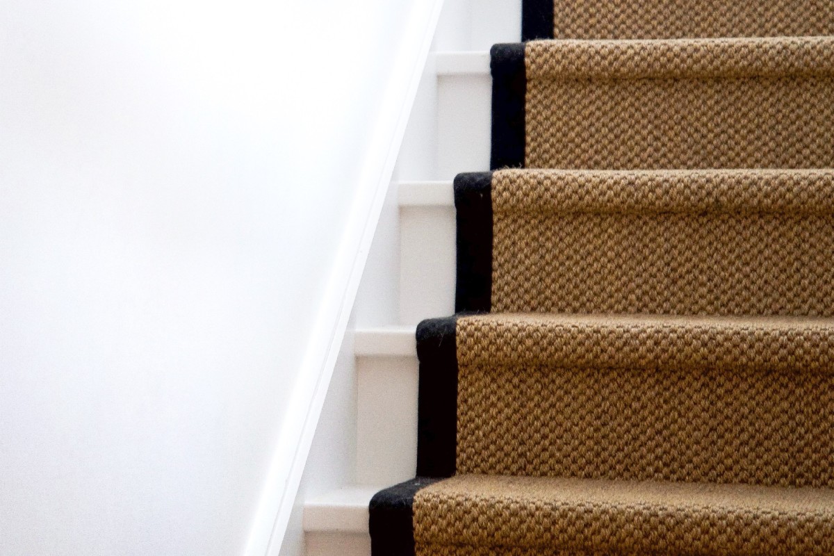 Woman Turns Basic Ikea Rug Into Fun And Functional Stair Runner - Dengarden