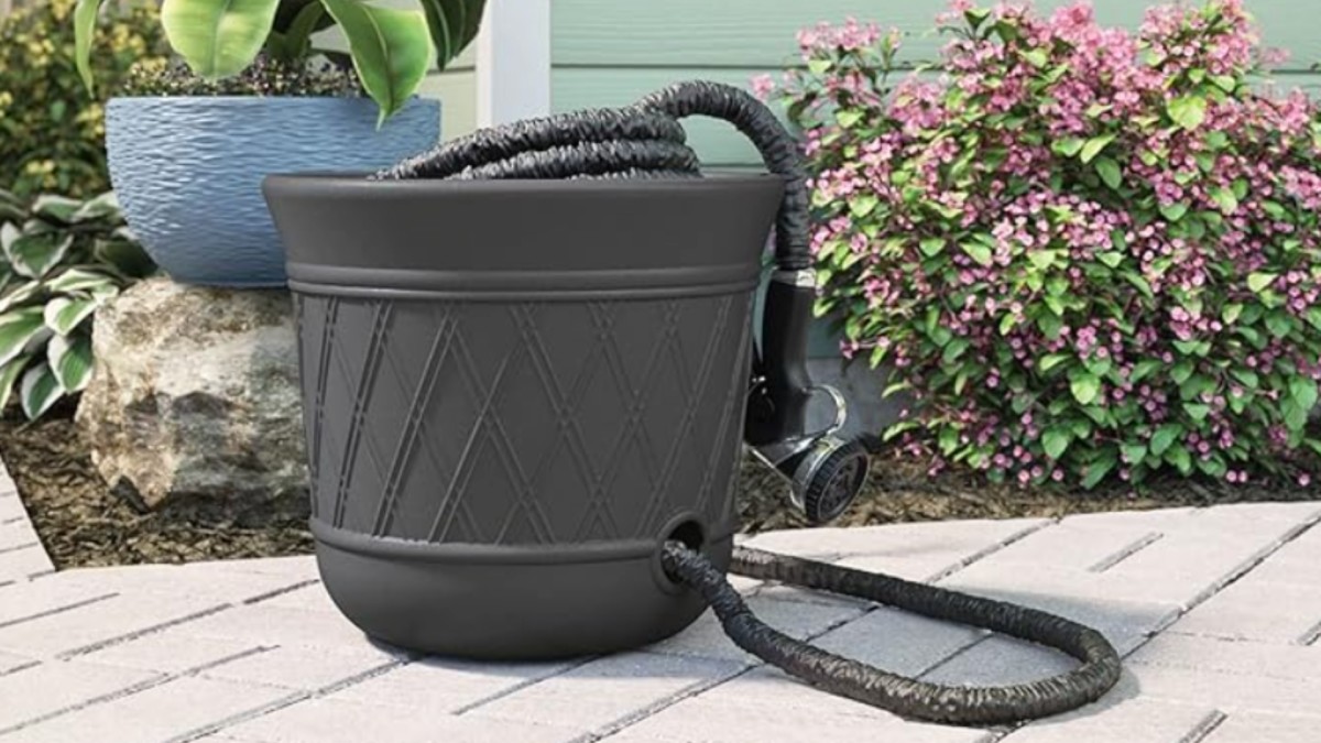 Woman Finds Clever Way To Hide Garden Hose and the Final Result Is So