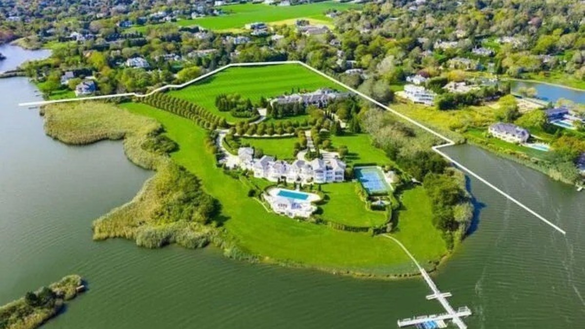 $99.5 Million Hamptons Compound Just Went Up for Sale and People Can't ...