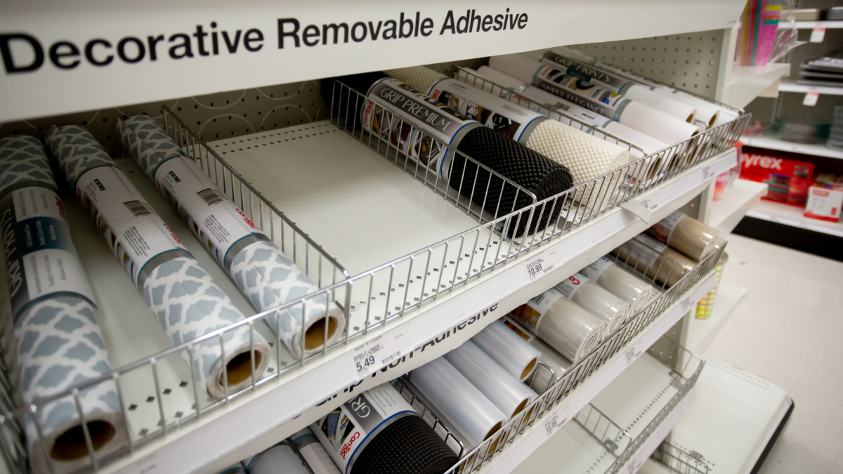 Interior Decorator Goes Off About Ridiculous Name for Colored Contact