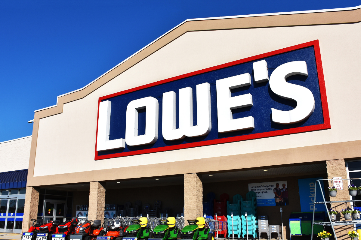 People Will Be Running to Lowe's This Weekend for Their Big Perennial
