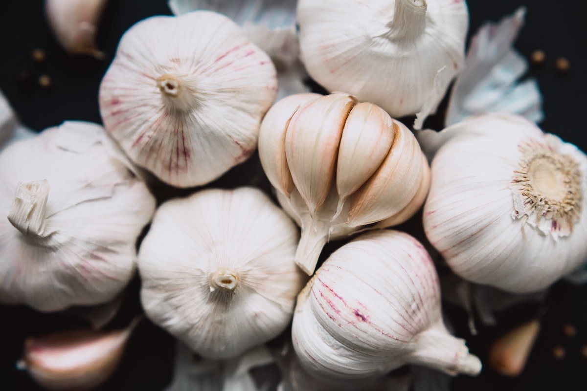 Woman Explains How to Grow the Easiest Vegetable in the World - Dengarden