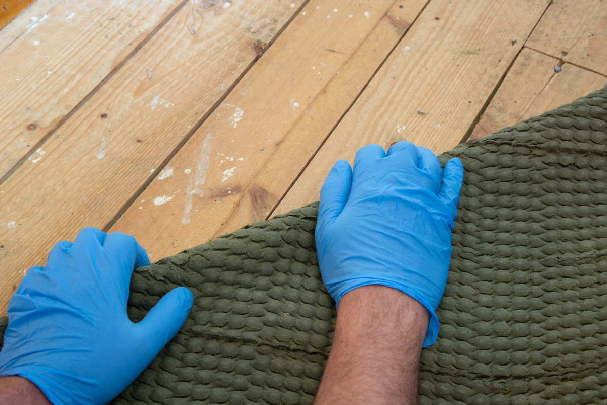 3 Easy Hacks for Removing Old Strips of Carpet Dengarden News