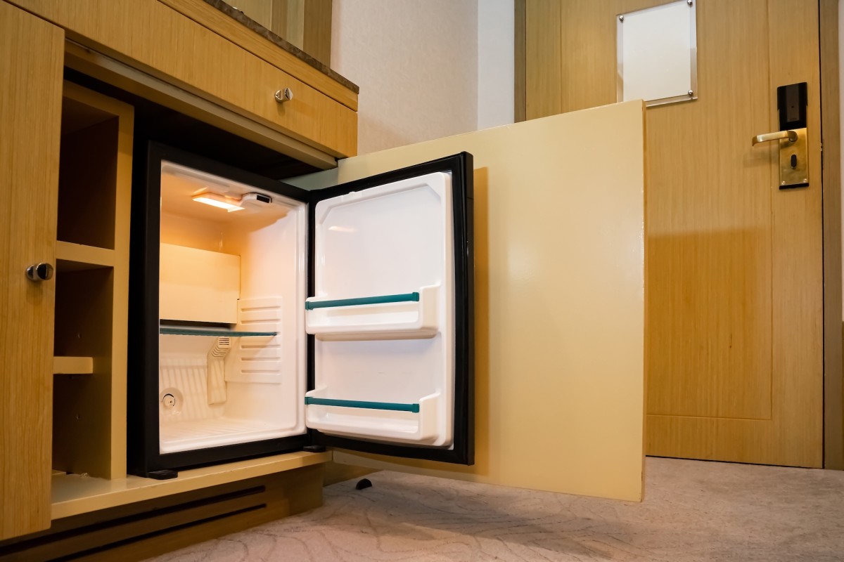 Husband Puts Mini Fridge in Closet for Overstimulated Wife and Honestly